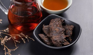 乌龙茶是红茶吗（乌龙茶属于绿茶还是红茶）