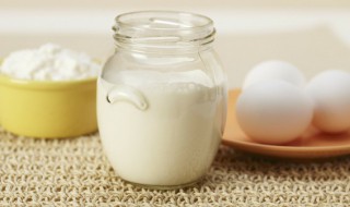 纯牛奶可以直接用来敷脸吗 纯牛奶可以直接用来敷脸吗?