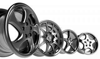 汽车轮胎钢圈是什么材料的（汽车轮胎钢圈是什么材料的啊）