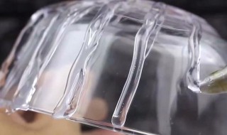 热熔胶长期泡水了会开胶吗 热熔胶能粘鱼缸玻璃吗
