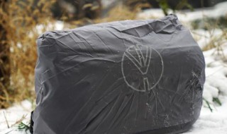 防雨材料的包怎么清洗 防雨布包怎么清洗