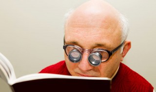 视力多少算正常 视力多少算正常4.9