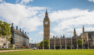英国大笨钟简介 英国大笨钟的简笔画