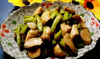 黑椒鲍鱼菇炒豆角 青椒炒鲍鱼菇的家常