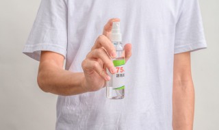 怎么快速处理胶带的粘痕（快速处理胶带痕迹）