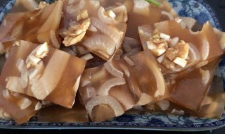 熬皮冻一斤猪皮多少水 熬皮冻一斤猪皮多少水合适