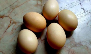 腌咸鸡蛋的方法（腌咸鸡蛋的方法和步骤）