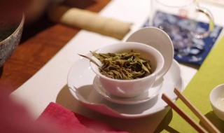 谷雨茶的功效与禁忌 谷雨茶的功效与禁忌有哪些