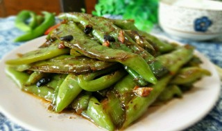 碎米芽菜虎皮青椒的做法 碎米芽菜炒什么菜好吃