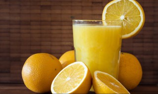 柠檬冰糖水的功效与作用 柠檬冰糖水的功效与作用方法