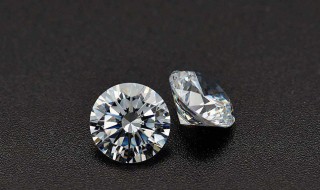 鉴别钻石的最简单方法 鉴别钻石的最简单方法滴水法