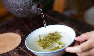 泡茶用什么水 泡茶用什么水最好纯净水矿泉水