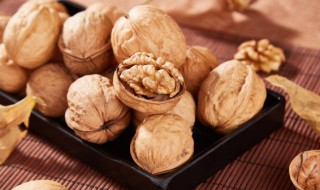 核桃破损了还能吃吗（核桃破了怎么补救）