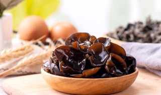 荠菜和木耳一起吃有什么功效 荠菜和木耳一起吃有什么功效与作用