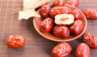 红枣泡水喝怎么泡（红枣泡水喝怎么泡好喝）