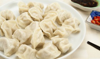 白菜饺子馅怎么做好吃（荠菜白菜饺子馅怎么做好吃）