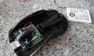 无线鼠标怎么换电池（无线鼠标怎么换电池图解）