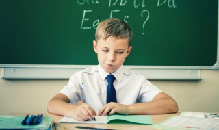 男孩子聪明可爱活泼开朗的名字 男孩子聪明可爱活泼开朗的名字大全