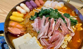 韩国肥牛泡菜锅的家常做法 韩国肥牛泡菜锅的做法窍门