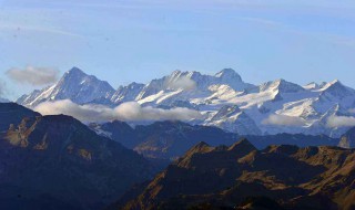 阿尔卑斯山在哪里 阿尔卑斯山脉属于哪个国家