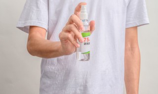 打完疫苗可以洗澡吗 狗狗没打完疫苗可以洗澡吗