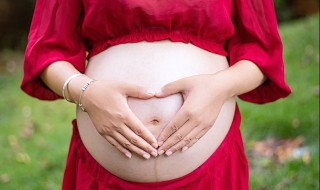怀孕期间注意事项大全（孕期不能碰的18种食物）