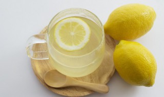 新鲜柠檬的正确食用方法（新鲜柠檬怎么食用最好）