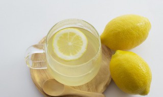 如何做柠檬蜂蜜苏打水 如何做柠檬蜂蜜苏打水窍门