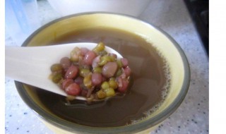 红豆绿豆粥 红豆绿豆粥的功效作用