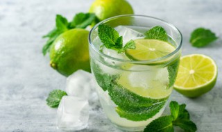 喝柠檬水的效果是什么 喝柠檬水的几大误区