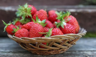 草莓嘌呤高吗 草莓嘌呤高吗能吃吗