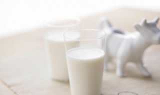 女人喝酸牛奶好还是纯牛奶好