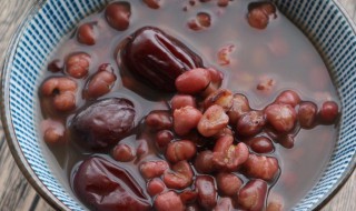 经期可以喝红豆薏米水吗 经期可以喝红豆薏米水吗?