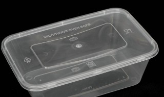 一次性塑料盒可以用微波炉加热么 一次性塑料盒可以用微波炉加热么,加热时盖子要打开吗