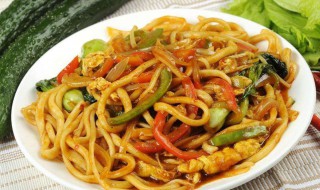 炒拉条的家常做法视频 炒拉条的家常做法