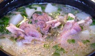 清炖羊肉汤怎么煮好喝没膻味 清炖羊肉汤的做法 最正宗的做法