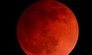 月食为什么是红的
