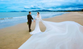 拍婚纱照当天要带什么 拍婚纱照当天要带什么东西