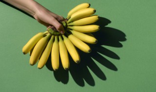 绿色香蕉怎么放熟（生香蕉放着会自己熟吗）
