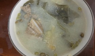 绿豆排骨汤的做法 莲子绿豆排骨汤的做法