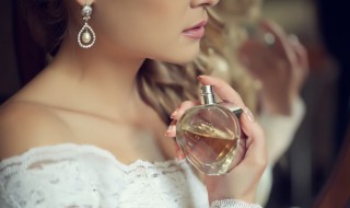 如何正确使用香水的秘诀 使用香水的正确方式