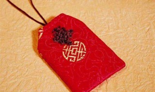护身符怎么佩戴（灵隐寺护身符怎么佩戴）