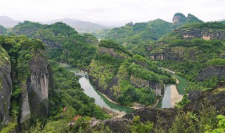 8月中旬适合去哪里旅游 8月中旬适合去哪里旅游不热