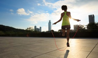 长期跳绳对身体有什么好处和坏处 长期跳绳对身体有什么好处和坏处吗