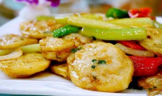 鱼饼炒什么蔬菜好吃（鱼饼可以炒什么菜）