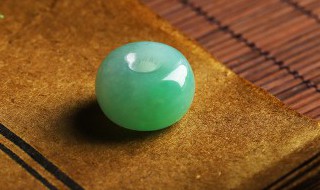 翡翠如何看种水 翡翠如何看种水老不老