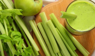 芹菜为什么要焯水（芹菜为什么要焯水才能使用吗）