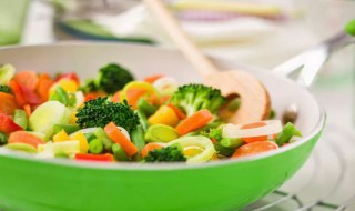 大年初一为什么要吃素 大年初一为什么要吃素菜