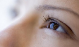 摸了辣椒的手碰到眼睛了怎么办（有辣椒的手碰了眼睛）