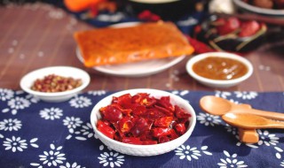 买回来的火锅底料怎么处理 买好了火锅底料怎么做